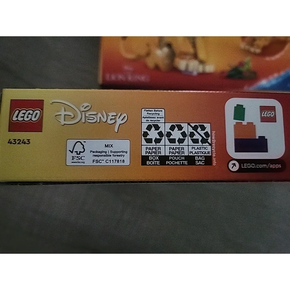 LEGO Disney Simba The Lion King Cub Building‎ Toy - Collectible Play & Display